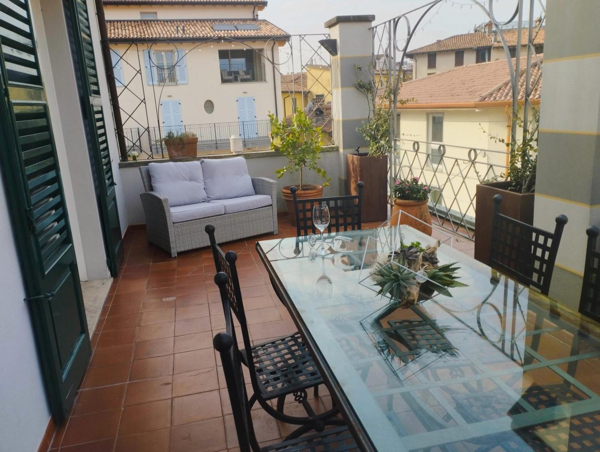 Apartmán Dimora Storica Vicolo Del Volto Iseo Exteriér fotografie