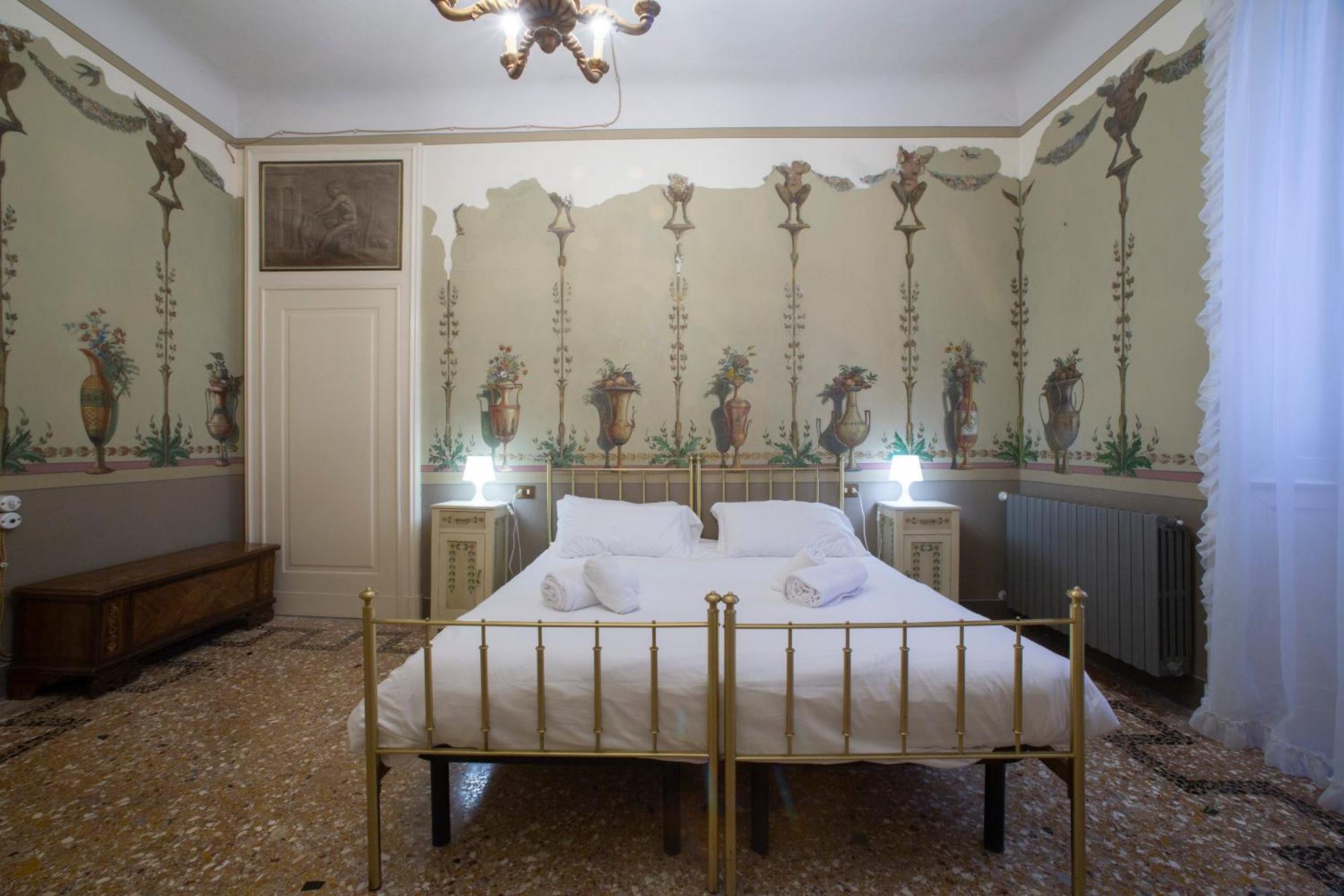 Apartmán Dimora Storica Vicolo Del Volto Iseo Exteriér fotografie